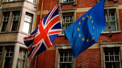 بريطانيا نتنظر 