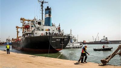 رصيد صومعة الحبوب والغلال بميناء دمياط  35472 طن قمح