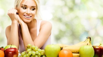  مجموعة من الفواكه الصيفية لجمال متألق