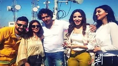 رامز جلال يغني لـ 