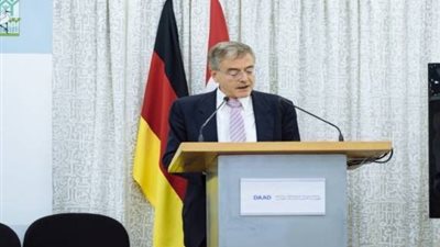 سفير ألمانيا بالقاهرة: التلوث البيئي والاحتباس الحراري يشكلان خطرا أكبر من الحرب