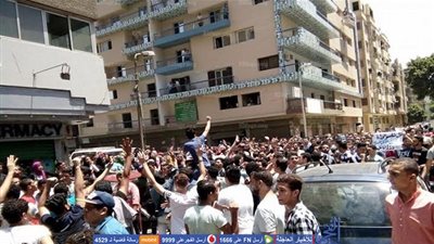 طلاب الثانوية العامة يؤكدون عدم الموافقة على  إعادة امتحان الديناميكا 