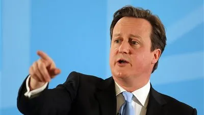 كاميرون لزعيم المعارضة البريطاني كوربين: 