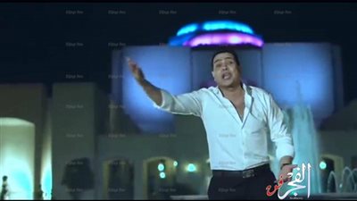 بالصور.. كواليس تصوير مليون تعظيم سلام لحكيم بالأوبرا 