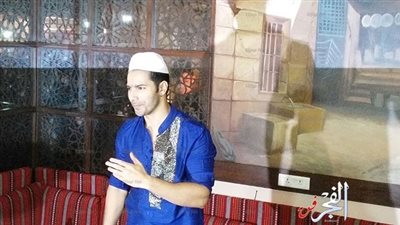 بالصور.. فارون دهاون في حفل إفطار مع أصدقائه 