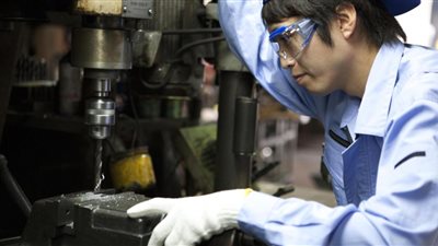 الناتج الصناعي في اليابان يتراجع بنسبة 2.3% خلال مايو الماضي 