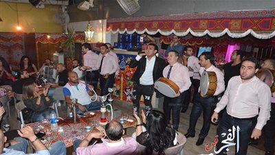 الليثي يشعل خيمة المكسرات (صور) 