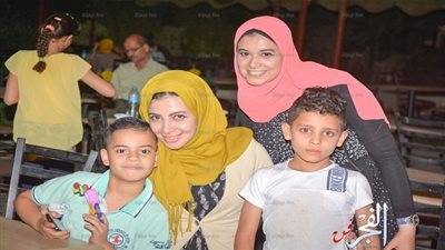 حفل إفطار جماعي لأيتام جزيرة القرصاية ودار ضيافة مرضى السرطان (صور)