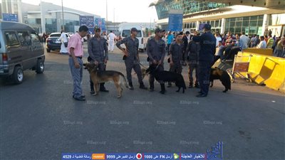 عمليات تمشيط واسعة بمطار القاهرة للكشف عن المتفجرات (صور)