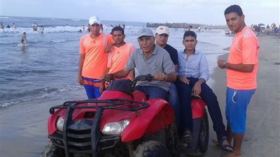 إنقاذ العشرات من الغرق على شواطئ مصيف بلطيم في أول أيام العيد