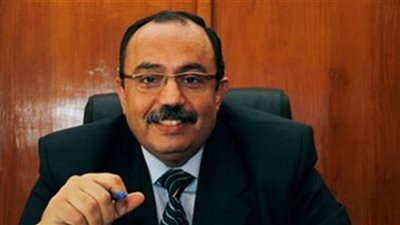 محافظ الإسكندرية يواجه الحملة المدبرة والإخوان بالقانون 