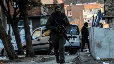 ثلاثة قتلى في هجوم انتحاري للأكراد بجنوب شرق تركيا