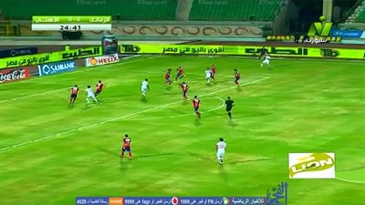 بالفيديو.. أيمن حفني يتلاعب بدفاعات الأهلي