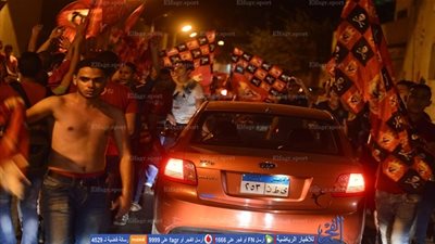 انسحاب جماهير الأهلي من أمام التتش بعد تعثر دخولهم الملعب