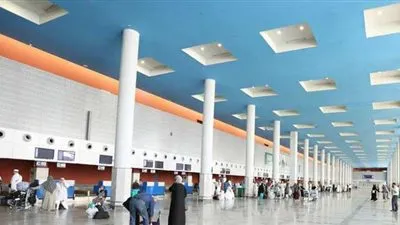 صالات الحج بمطار جدة تشكو شبكة الجوّال 