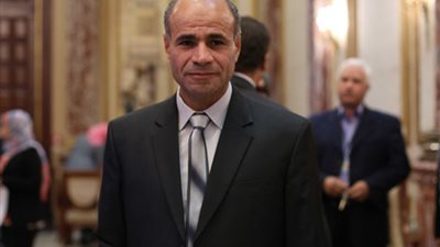 برلماني يُطالب بفرض ضريبة 5 جنيهات على كل عقد زواج أو طلاق