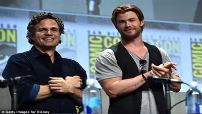 مارك روفالو ينشر أول صوره له من موقع تصوير فيلم 