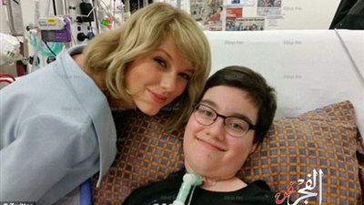 تايلو سويفت تفاجئ مرضى مستشفى كوينزلاند للأطفال بزيارتها