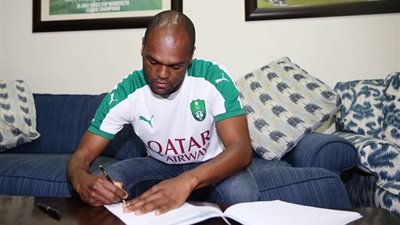 الأهلي يوقع مع لويز.. ويكسب الربيع بستة