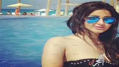 بالصورة..  شيما الحاج على البحر مع حسين فهمي 