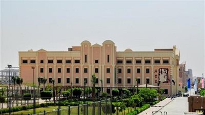 اعتماد أوائل جامعة الأهرام الكندية (صور) 