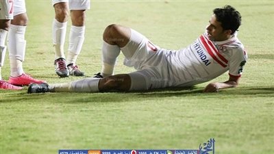 حلمي يزور محمد إبراهيم بعد نجاح العملية الجراحية   