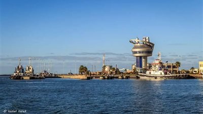 ننشر حركة تداول السفن بميناء دمياط