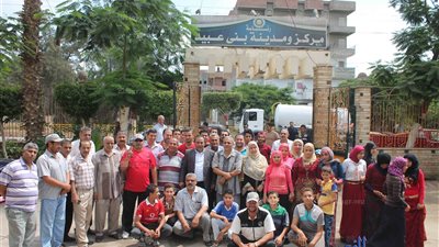 مدير عام إدارة بني عبيد التعليمية بالدقهلية يشارك في حملة 