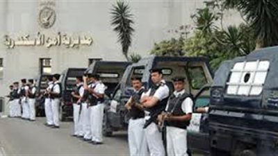 إصابة 6 أشخاص في حادث تصادم سيارتين بطريق الجيش بالإسكندرية