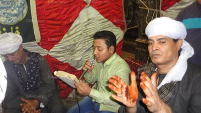 اشتعال حلقات الذكر بجوار مقام 