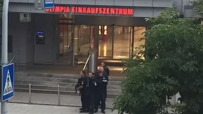 شاهدة عيان: أعداد كبيرة مازالت محاصرة داخل المركز التجاري في ميونيخ