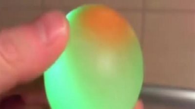 شاهد..تأثير الخل على البيض