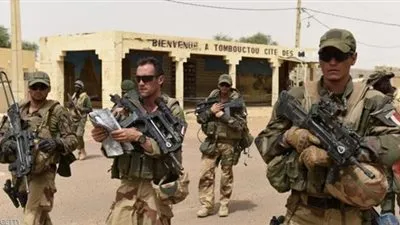 جماعات معارضة في بنغازي تدعو لقتال القوات الفرنسية