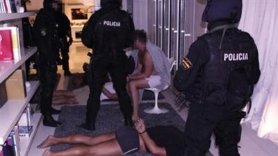  القبض على ملياردير بولندي بتهمة بيع أسلحة 