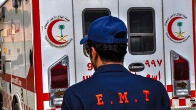 إصابة 42 شخصًا جراء انقلاب حافلة على طريق العضيلية بالرياض