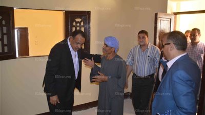 القوات المسلحة تُسلم 7 منازل لأهالي 