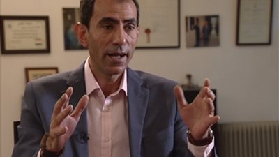 ماذا قال يسري فودة عن الطالب الذي حرر محضرا ضد أسرته ؟  