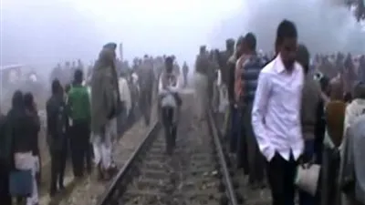 مصرع 8 أطفال في حادث تصادم قطار بحافلة مدرسية في الهند 