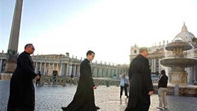 تفاصيل مقتل أحد قساوسة الكنيسة في العاصمة الفرنسية باريس