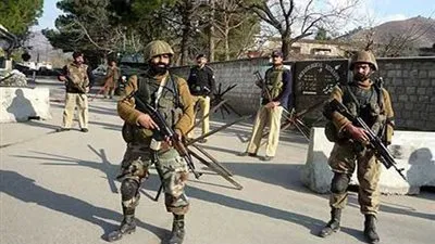 مسلحون يقتلون مسؤولين اثنين بالجيش الباكستاني في كراتشي