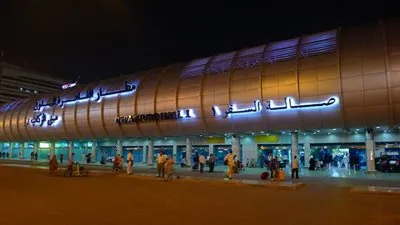  سفير إسرائيل يغادر القاهرة لقضاء عطلته الأسبوعية بتل أبيب