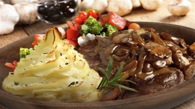 طريقة بسيطة لعمل بيكاتا اللحم بالمشروم