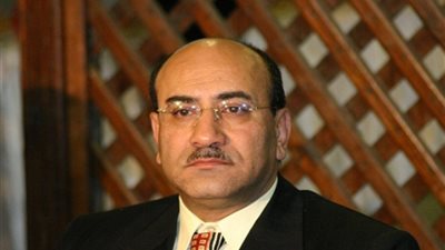 نواب يهاجمون 