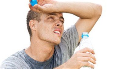 4 علامات دليل على تعرضك للكثير من أشعة الشمس