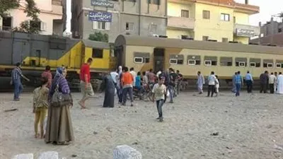 تشييع جثامين 3 من ضحايا تصادم قطار وسيارة بفاقوس بالشرقية 