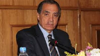 5 معلومات لاتعرفها عن فاروق العقدة محافظ البنك المركزي السابق