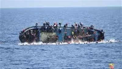 رئيس بلدية صبراتة الليبية : الأمواج تجرف أكثر من 120 جثة لمهاجرين غير شرعيين