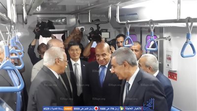 وزيرا الصناعة والنقل ورئيس الهيئة العربية للتصنيع يشهدان حفل تسليم القطار الأخير لمترو الأنفاق