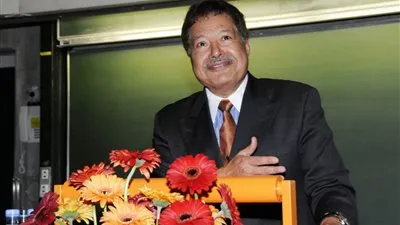 محمد صلاح ينعي أحمد زويل 