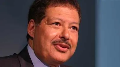 بالفيديو والصور.. أحمد زويل 